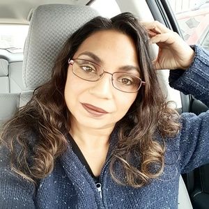 Meet your Posher, Leslie